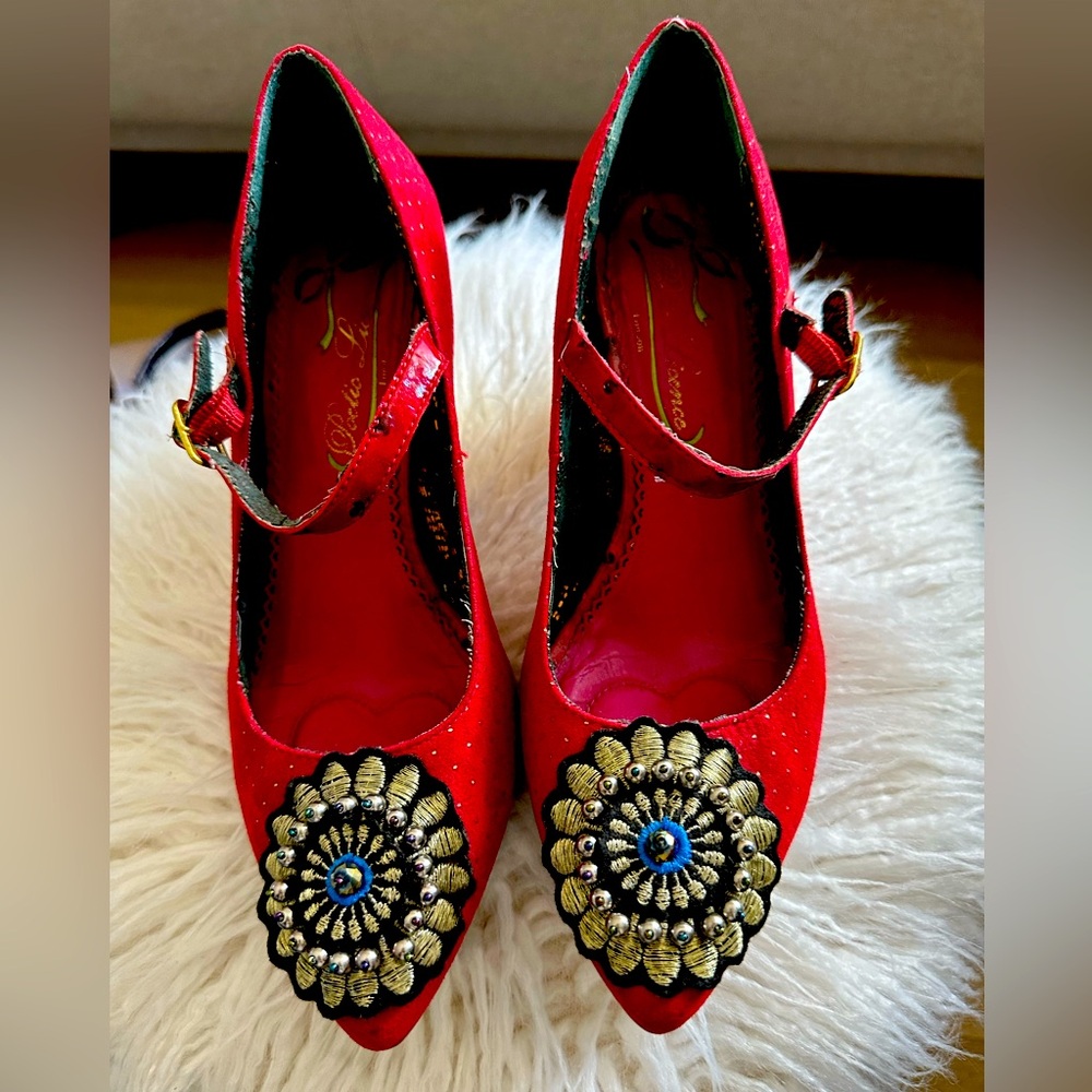 Poetic License-London Mary Jane Eur sz 38 1/2